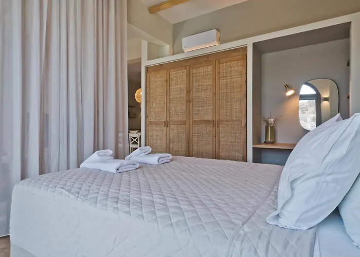 Olia Boutique 카르파토스